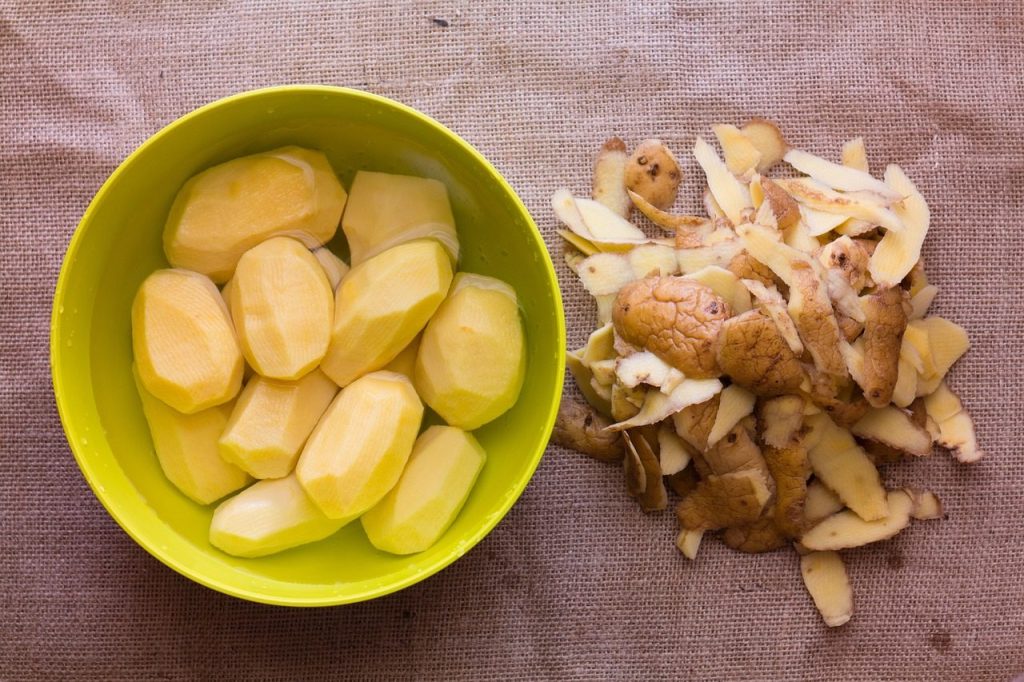 potatoes, peeled, peel, potato, food, cook, raw, vegetables, eat, cooking, vegan, organic, eating, bowl, healthy, diet, nutrition, vegetarian, fresh, natural