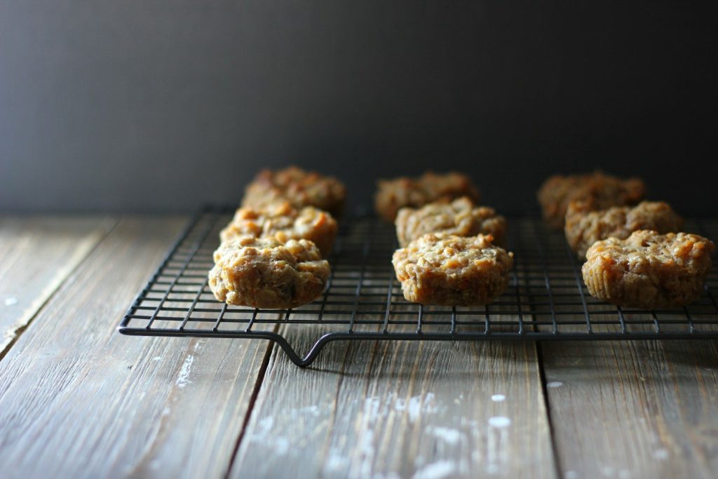 baked cookies on tray