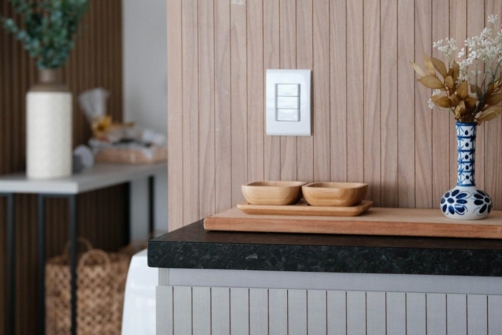 Wooden decor with a touch of minimalist style.